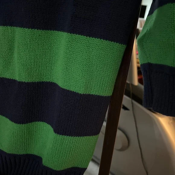 Top - Picture 3 of 5